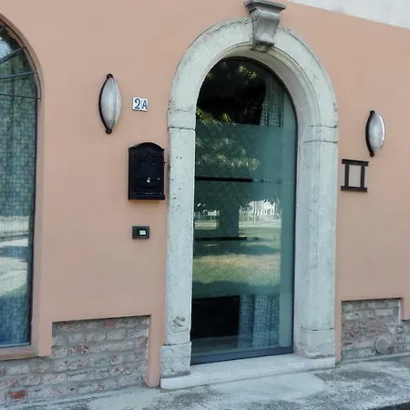Casa Lory 2 * קאזלמג'ורה
